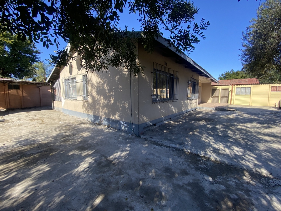 3 Bedroom Property for Sale in Oos Einde North West